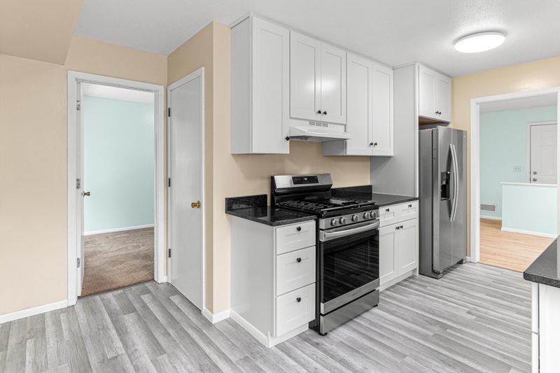 6225 Century Blvd, Brooklyn Park, MN 55429