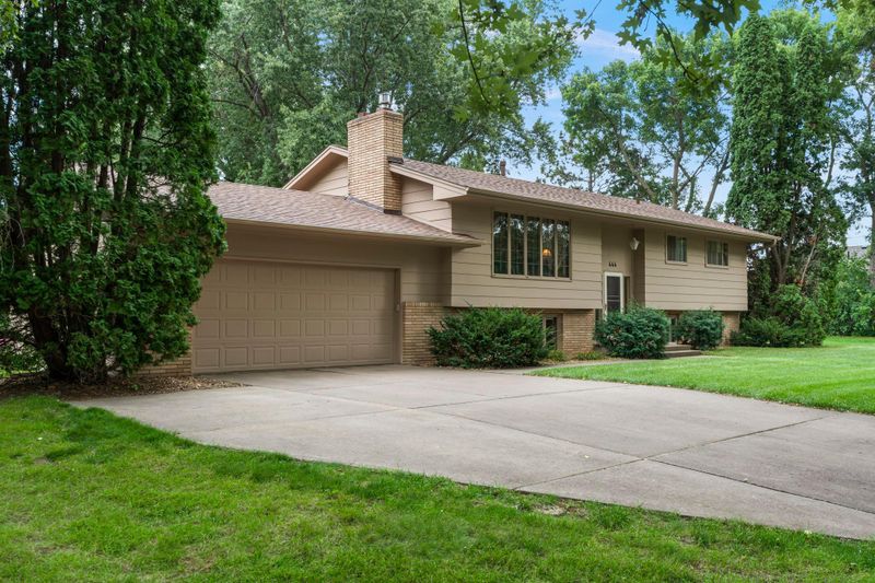 444 Maple Dell Rd, Cambridge, MN 55008