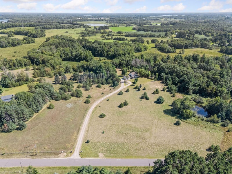 30653 Ivywood Trl, Stacy, MN 55079