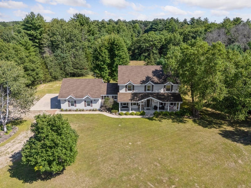 30653 Ivywood Trl, Stacy, MN 55079