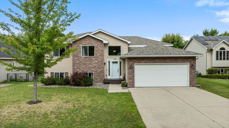 517 2nd St S, Montrose, MN 55363