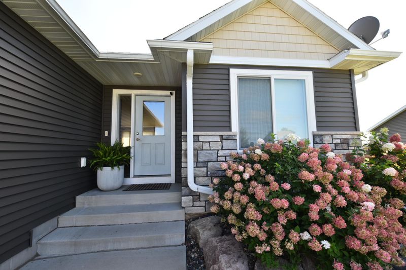 905 7th Ave, Wanamingo, MN 55983