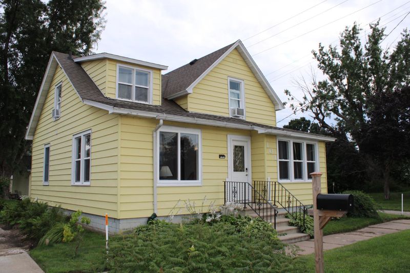 101 Michaels St, Cochrane, WI 54622