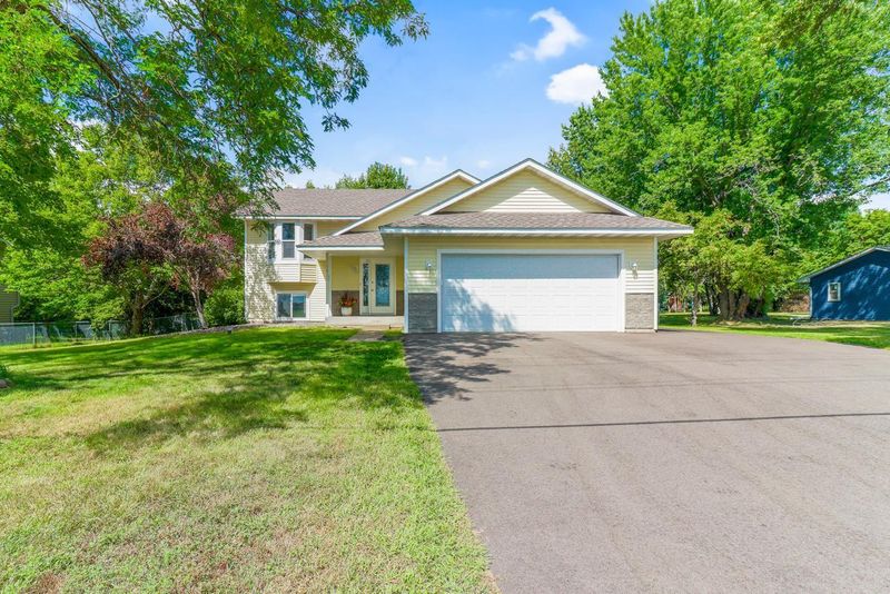 751 Glenwood Ave E, Big Lake, MN 55309
