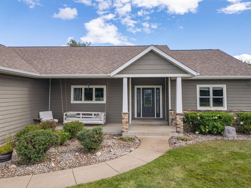 N7264 Eagle Rd, Holmen, WI 54636