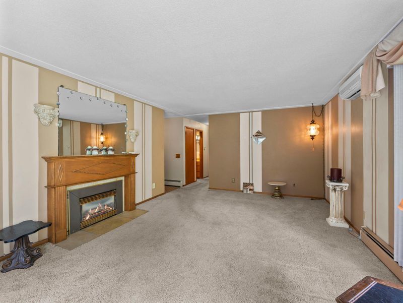 922 248th St, Osceola, WI 54020