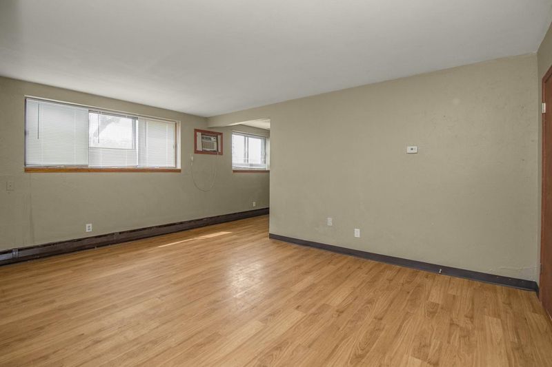 165 Wheelock Pw W, Saint Paul, MN 55117