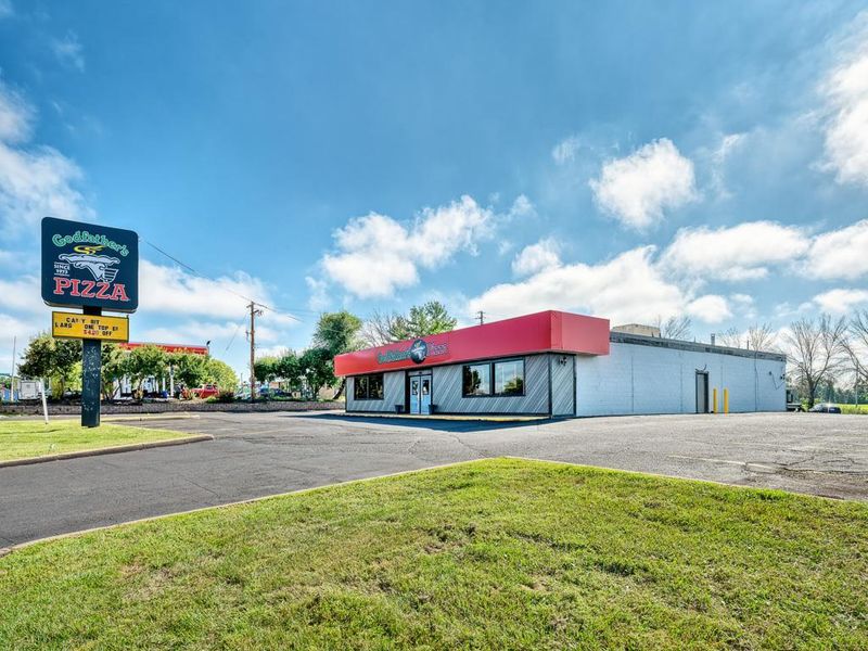 7450 Unity Ave N, Brooklyn Park, MN 55443