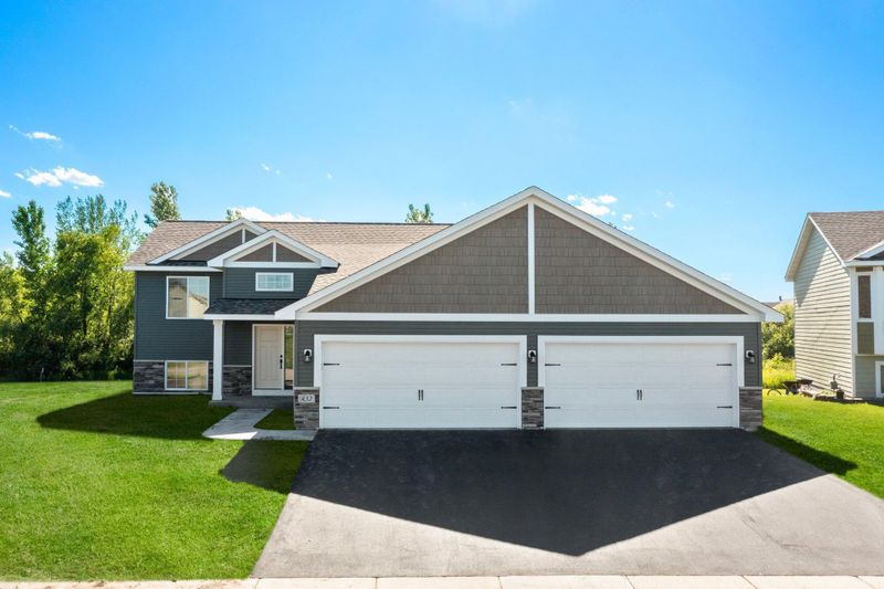 3214 Nottingham Rd S, Saint Cloud, MN 56301