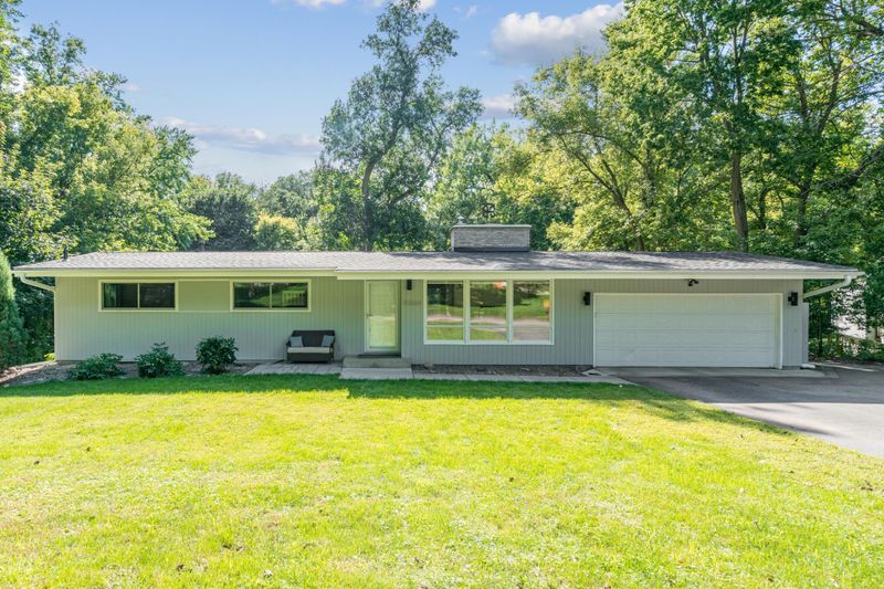 15809 Woodgate Rd S, Minnetonka, MN 55345