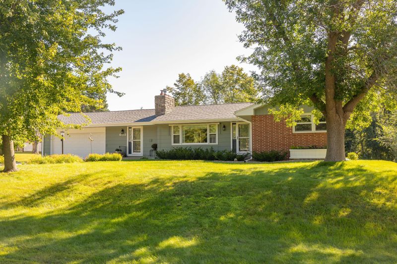 603 Runestone Dr, Alexandria, MN 56308