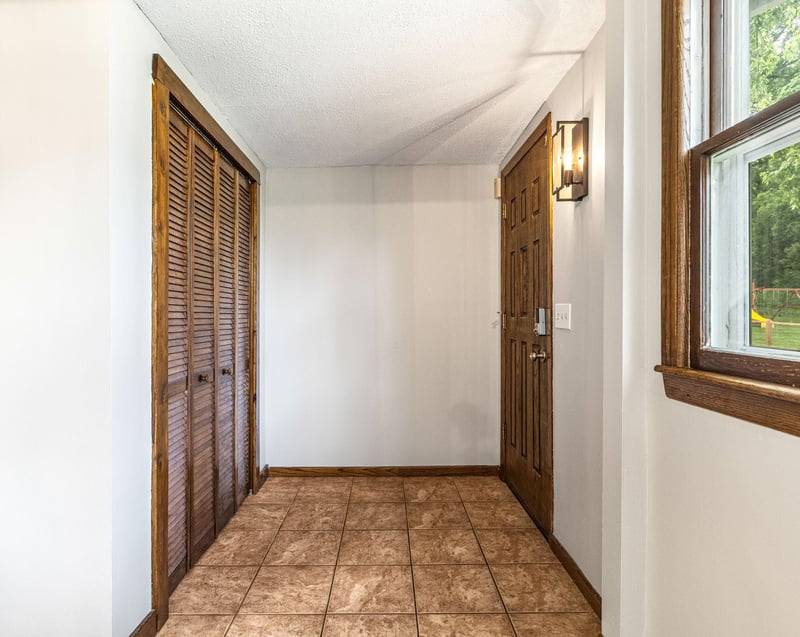 1735 Watertown Rd, Long Lake, MN 55356