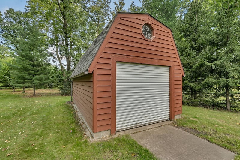 8298 190th St, Milaca, MN 56353
