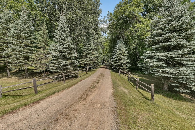 8298 190th St, Milaca, MN 56353