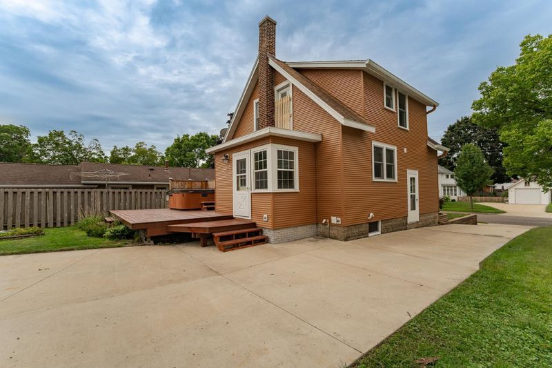 620 8th Ave SE, Rochester, MN 55904