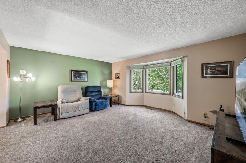 12221 Larch Cir NW, Coon Rapids, MN 55448