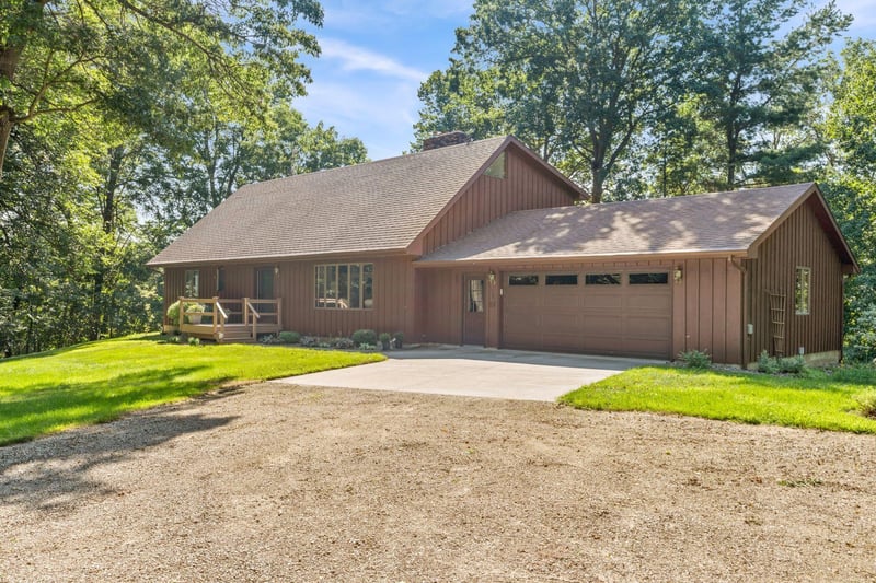 7252 River Heights Ct NW, Oronoco, MN 55960