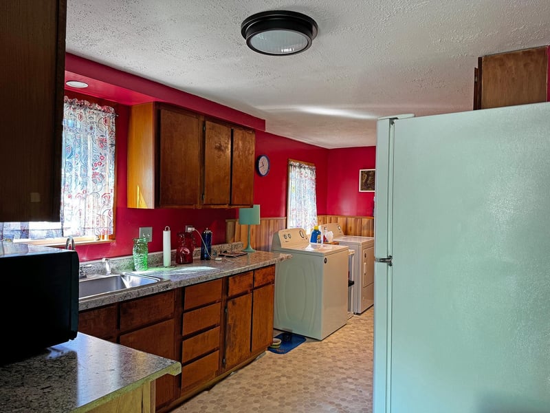 222 East Ave S, Dresser, WI 54009