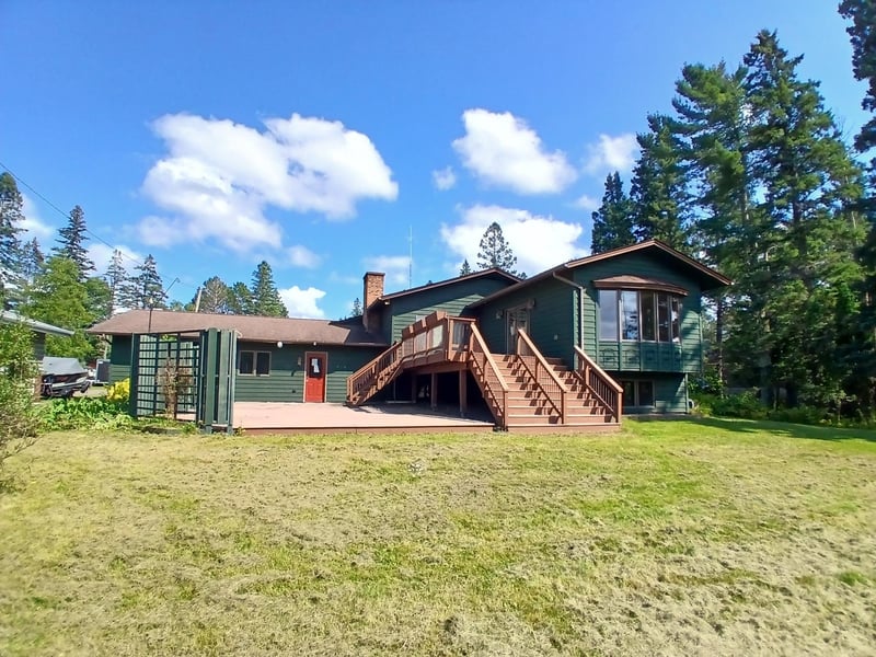 4963 E Pike Lake Rd, Duluth, MN 55811