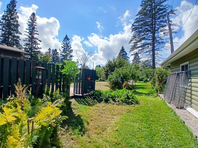 4963 E Pike Lake Rd, Duluth, MN 55811