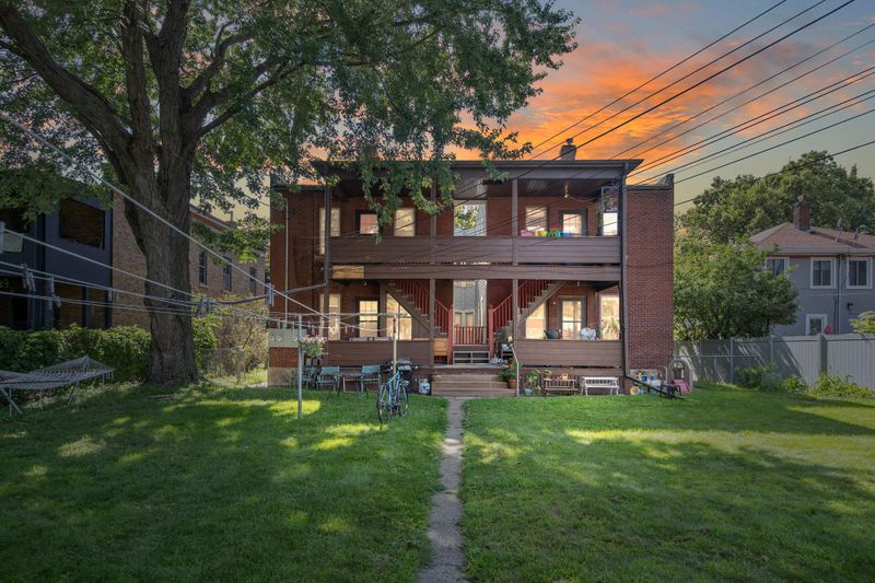 627 4th St NE, Minneapolis, MN 55413