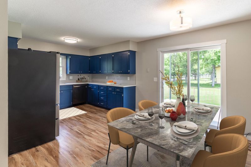 1744 Oak Rd, Saint Cloud, MN 56303