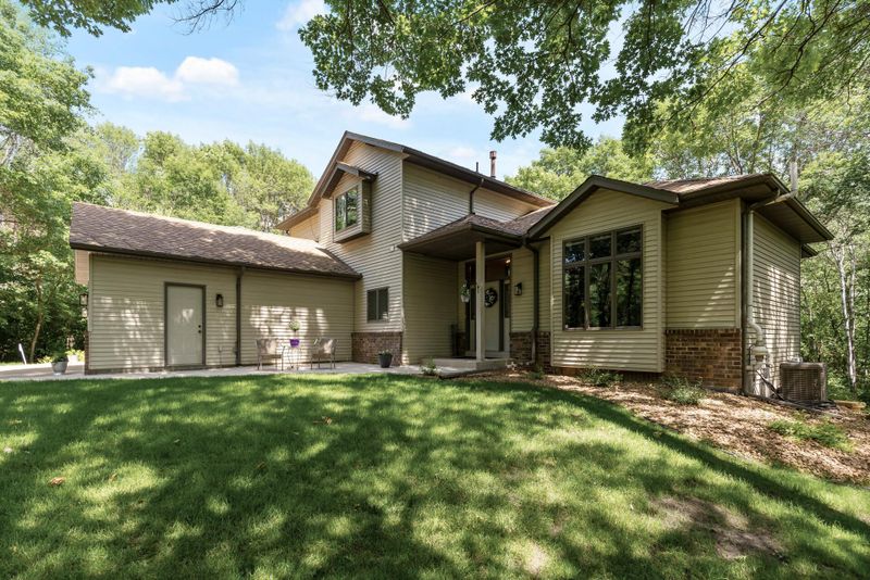 13756 Skyline Cir, Shakopee, MN 55379