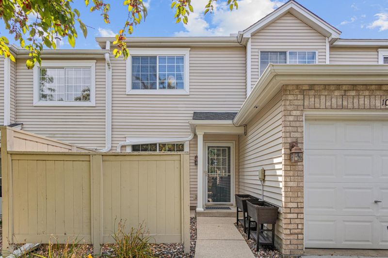 10804 Lexington Dr, Eden Prairie, MN 55344