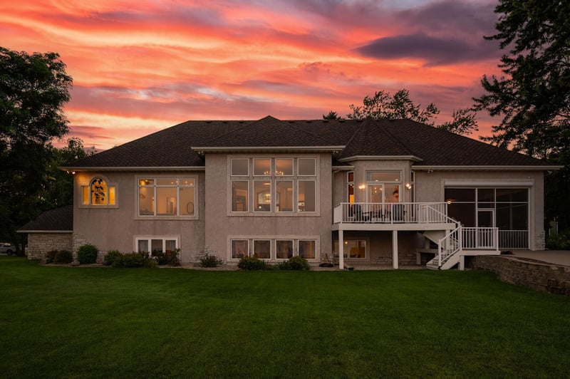21501 Lake George Blvd, Oak Grove, MN 55303