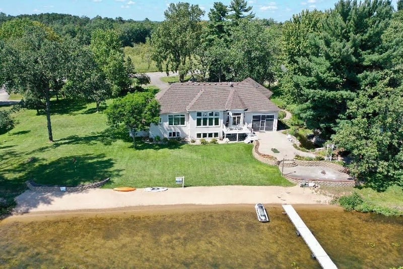 21501 Lake George Blvd, Oak Grove, MN 55303