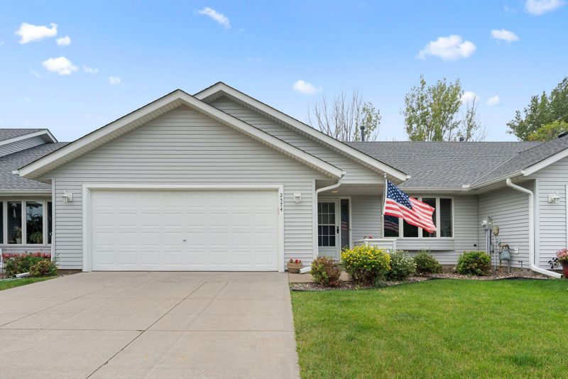 2574 75th St E, Inver Grove Heights, MN 55076