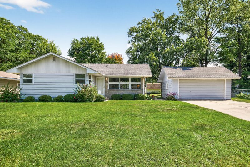 9307 11th Ave S, Bloomington, MN 55420