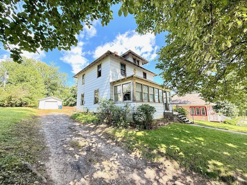 536 W Linden St, Fergus Falls, MN 56537