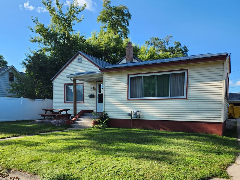 131 W Douglas St, Rice Lake, WI 54868