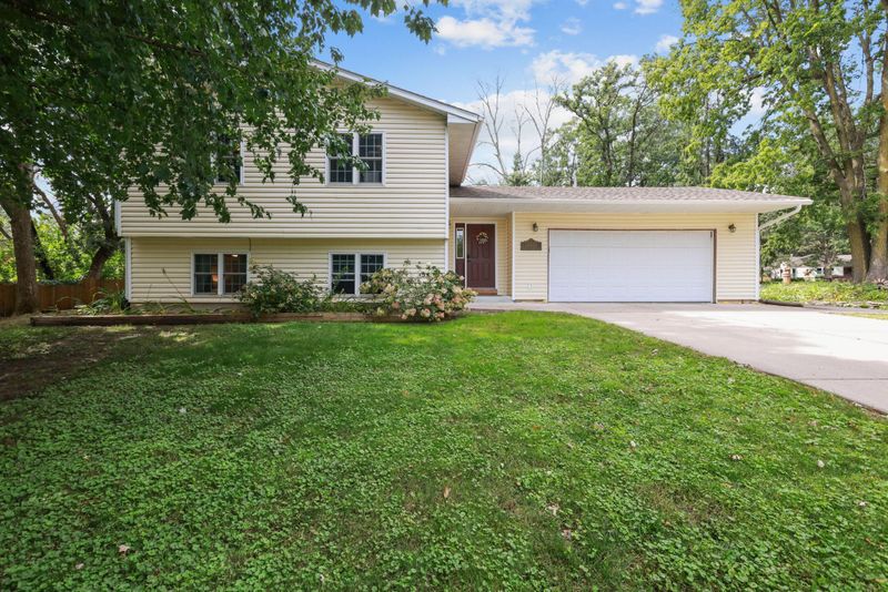 14404 Osage St NW, Andover, MN 55304