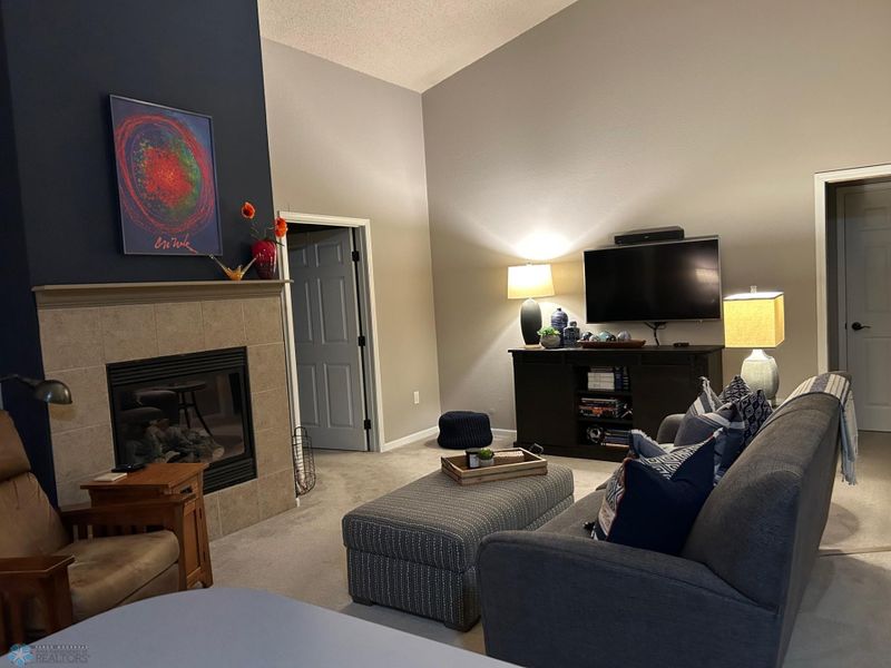 1415 Belsly Blvd, Moorhead, MN 56560