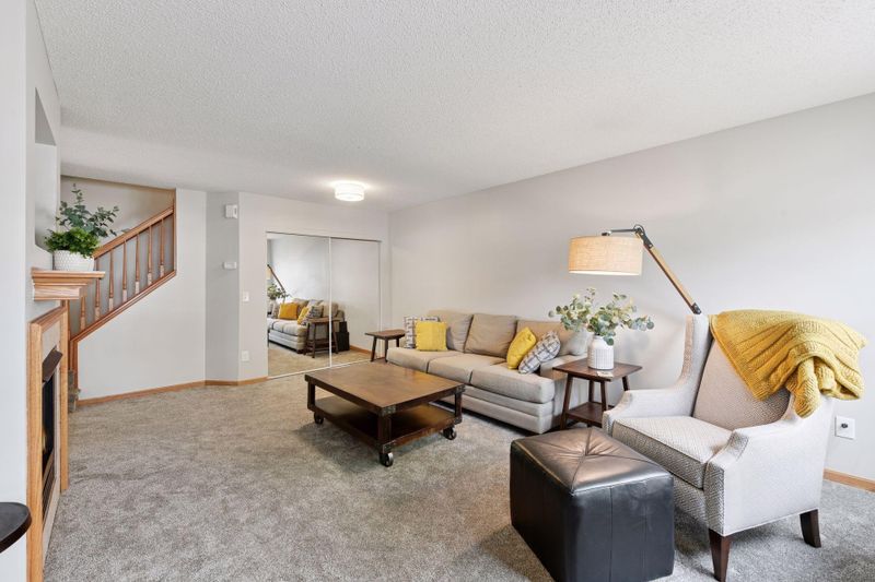 2785 Wagon Wheel Trl, Chaska, MN 55318