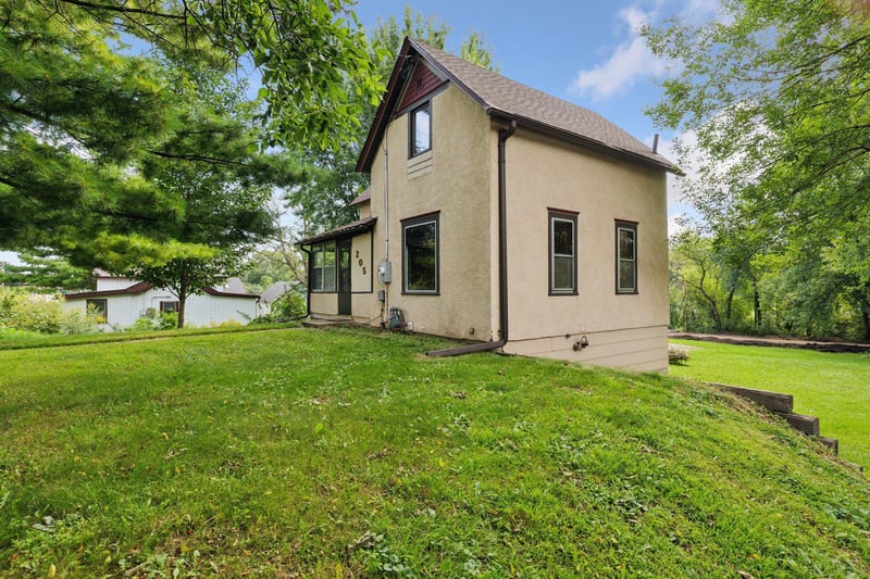 205 Railway St S, Dundas, MN 55019
