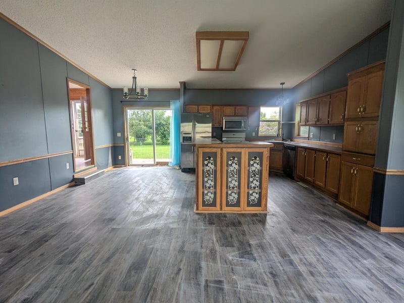 204 6th St W, Carlos, MN 56319