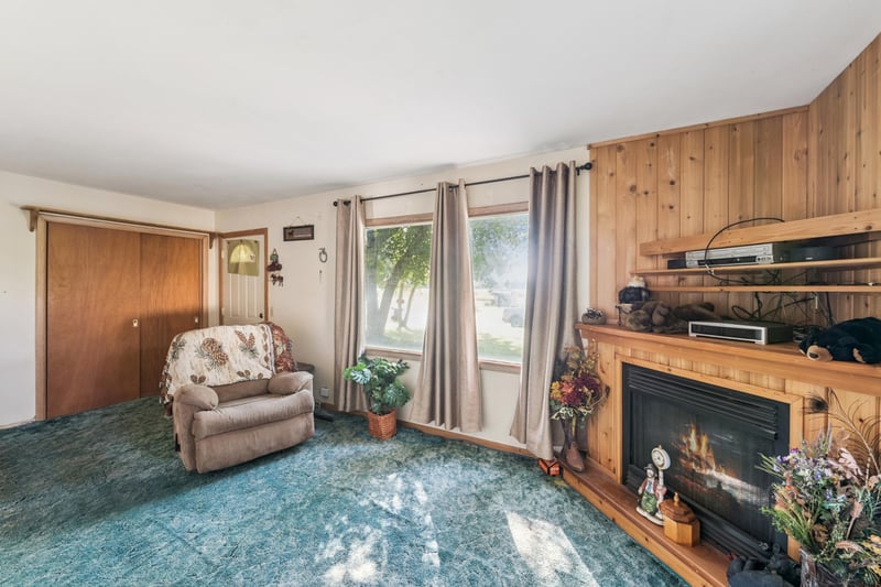2476 240th St #A, Cushing, WI 54006
