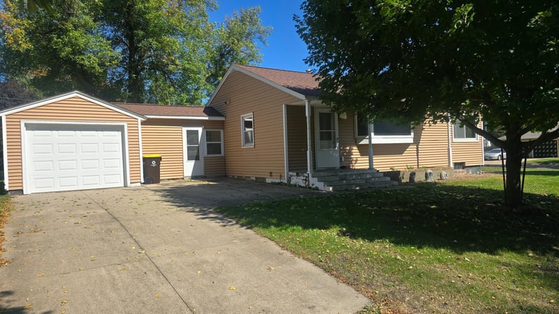 151 Chestnut St E, Trimont, MN 56176