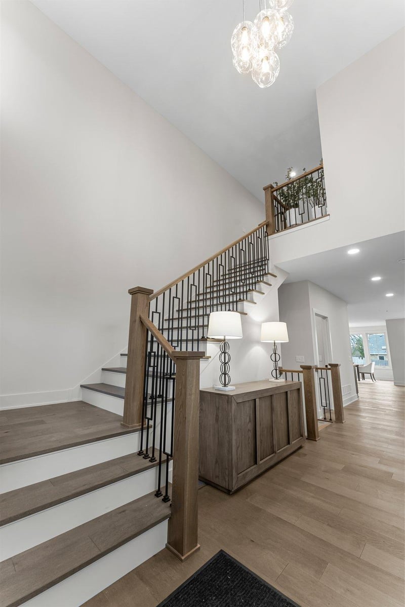 5012 Hankerson Ave, Edina, MN 55436