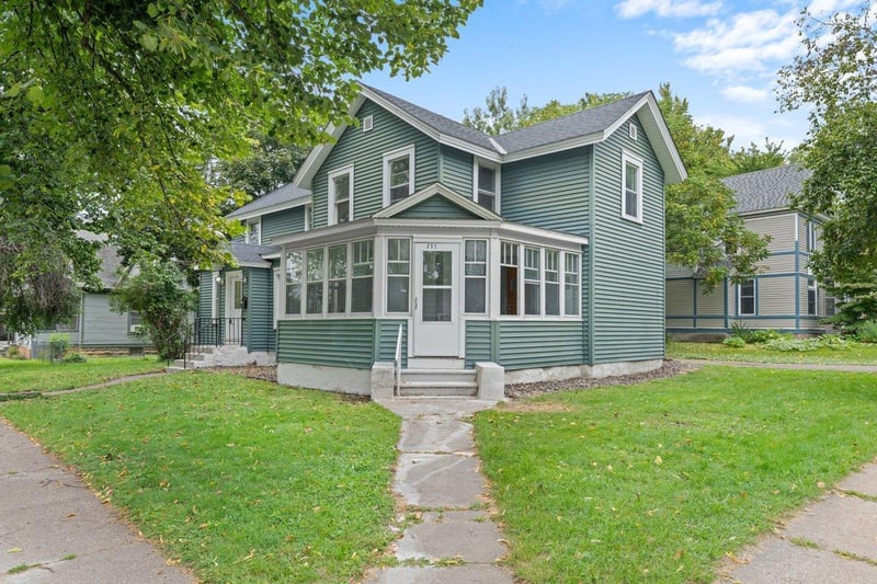 227 E Elm St, River Falls, WI 54022