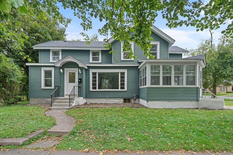 227 E Elm St, River Falls, WI 54022
