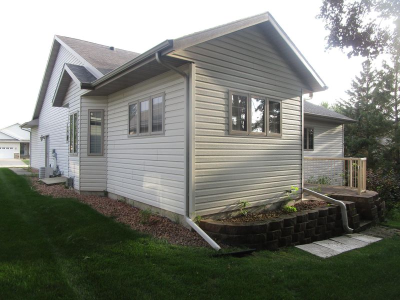 219 Ashley Ln, Alexandria, MN 56308