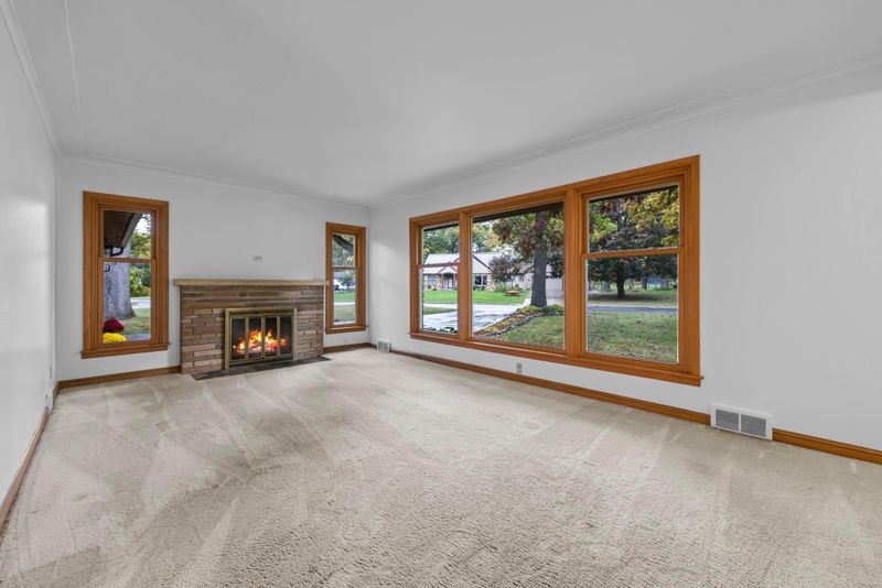 1420 Arden Pl, Arden Hills, MN 55112