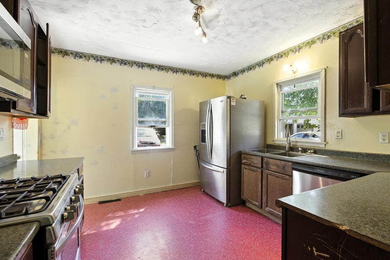 208 Westminster Ave NW, Watertown, MN 55388