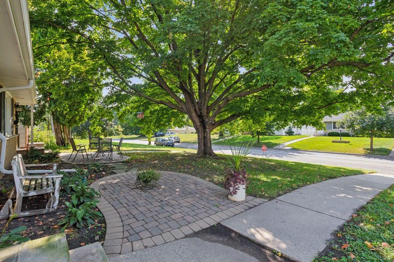 329 - 327 16th Ave N, Hopkins, MN 55343