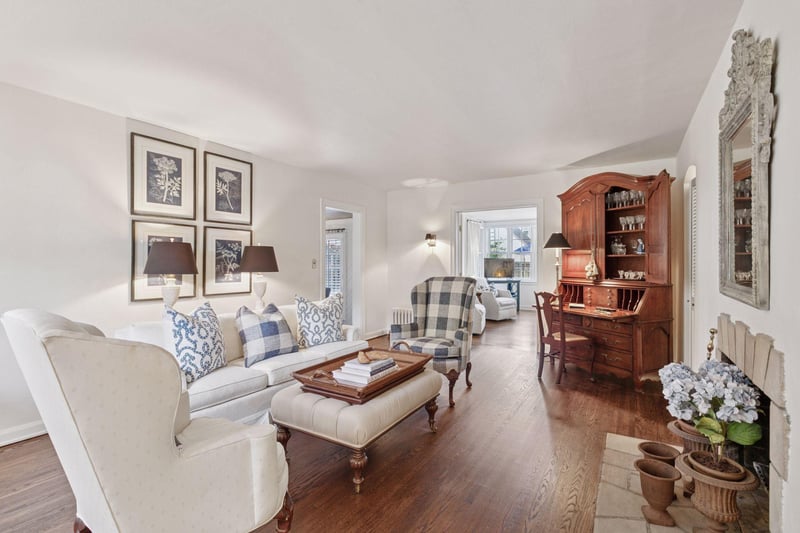 1712 Highland Pw, Saint Paul, MN 55116