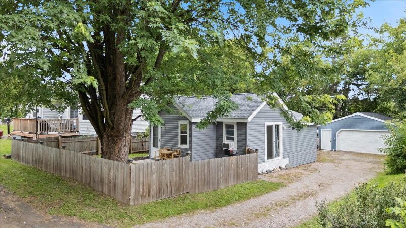 416 13th St, Cloquet, MN 55720
